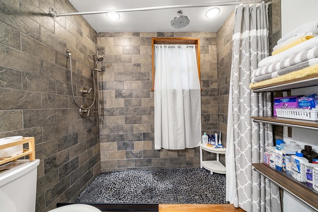 48 Valley Road Lexington, MA 02421 - Photo 16 of 20 Gallery Image 16