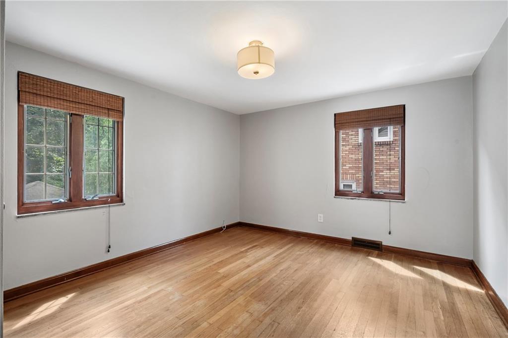 3729 Baytree Street Pittsburgh, PA 15214 - Photo 18 of 30 an empty room with a window