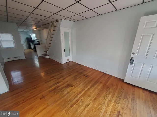 $1,300 | 423 Chapel Terrace, Reading, PA 19602