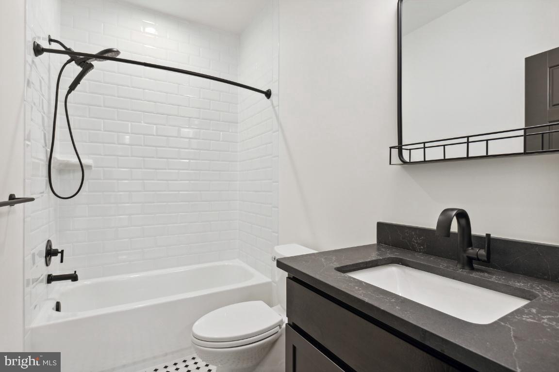 3110 Thurston Road Frederick, MD 21704 - Photo 26 of 38 2nd full bath on main level.