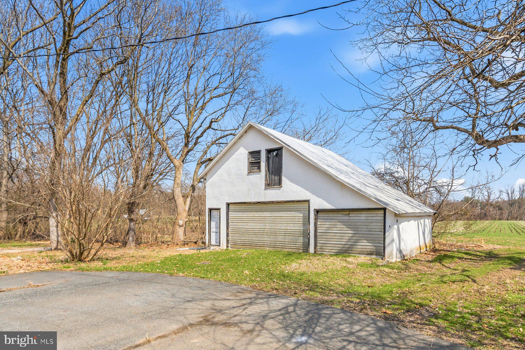 2034 Newark Road Lincoln University, PA 19352 - Photo 3 of 54