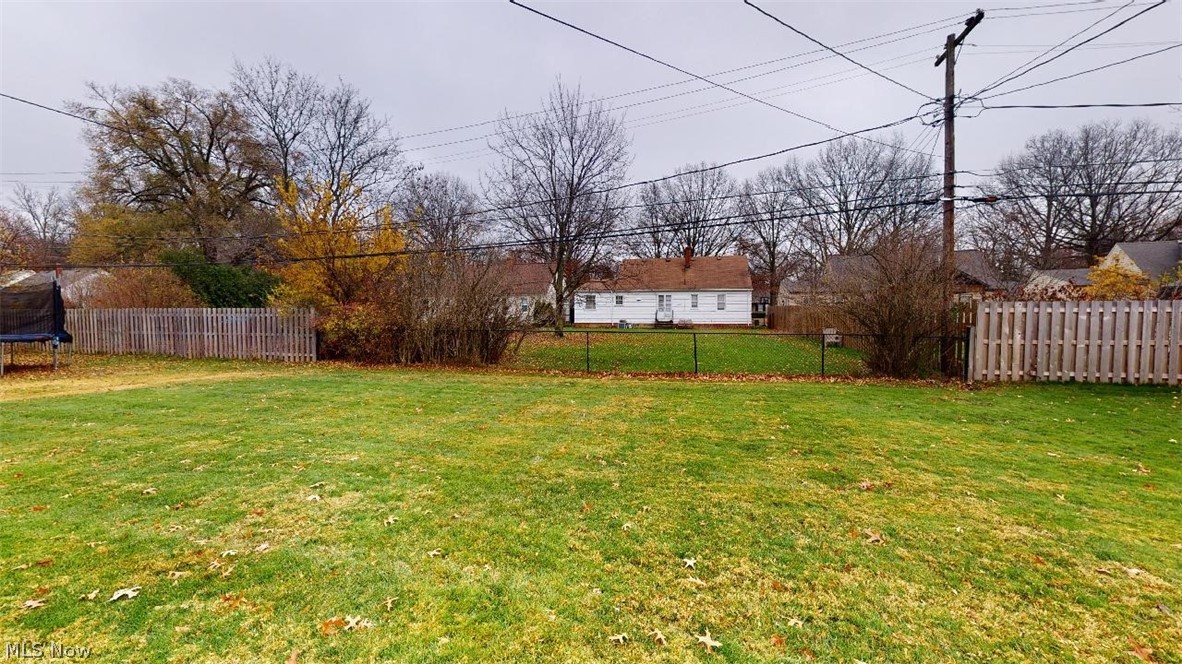 1389 Sunview Road Lyndhurst, OH 44124 - Photo 26 of 26