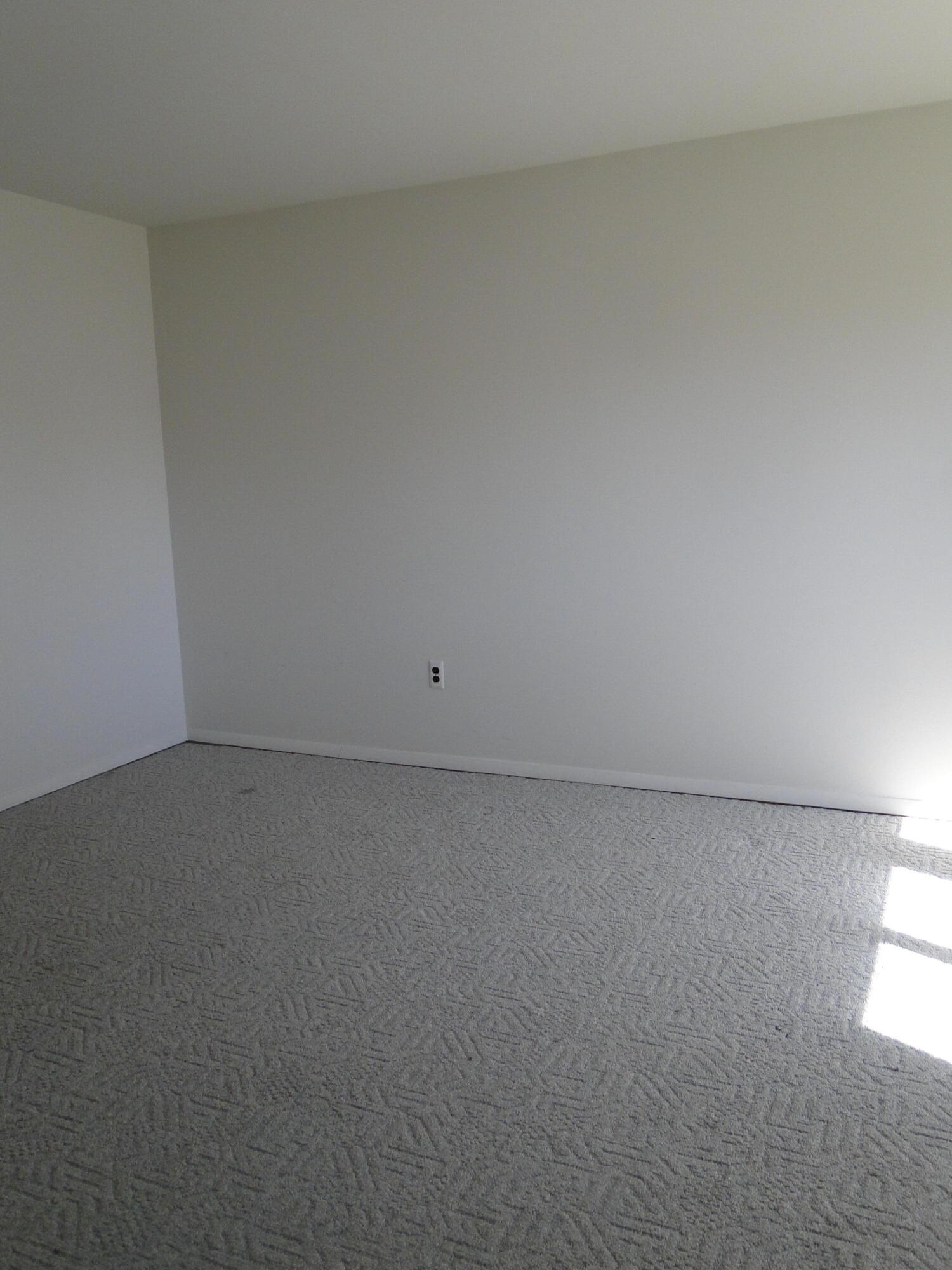 42673 Barchester Road Canton, MI 48187 - Photo 14 of 38 DSC02559