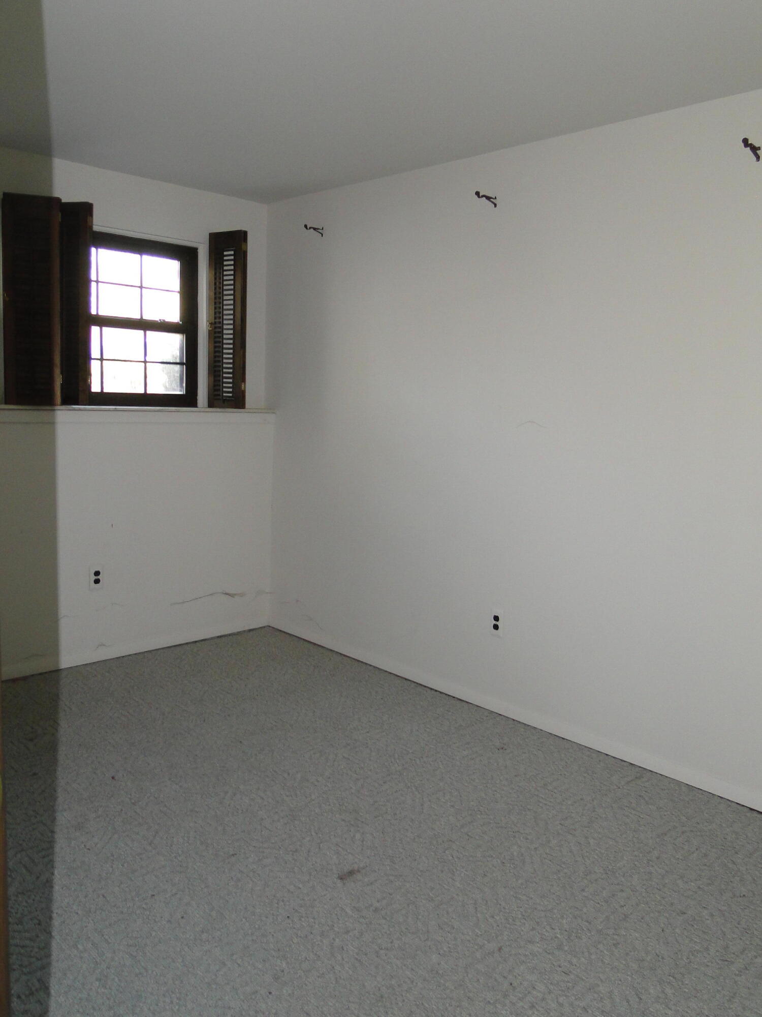 42673 Barchester Road Canton, MI 48187 - Photo 15 of 38 DSC02560