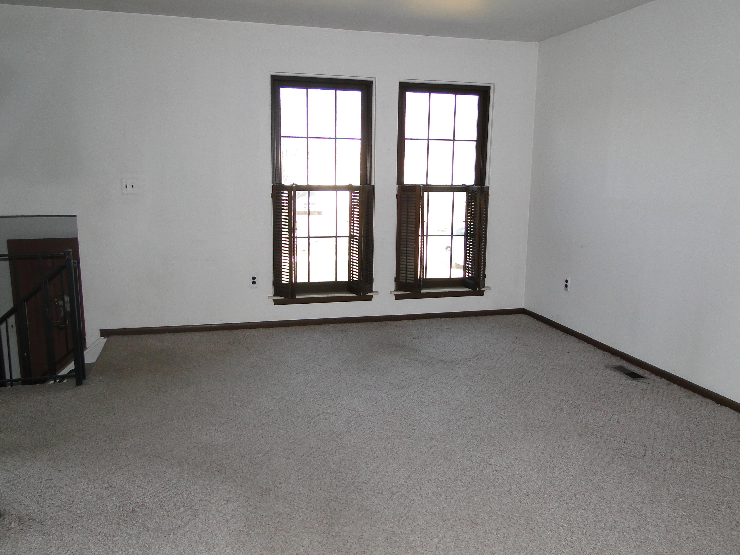 42673 Barchester Road Canton, MI 48187 - Photo 19 of 38 DSC02564