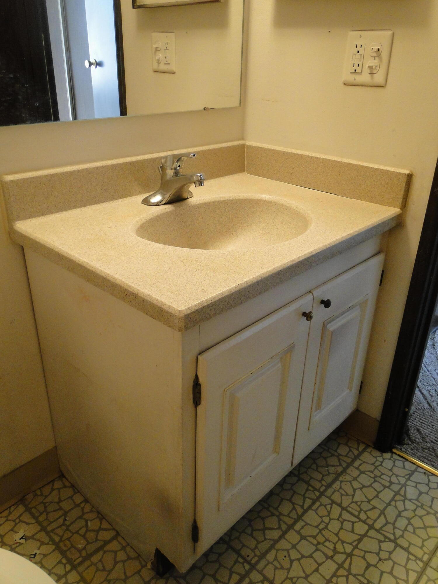 42673 Barchester Road Canton, MI 48187 - Photo 24 of 38 DSC02569