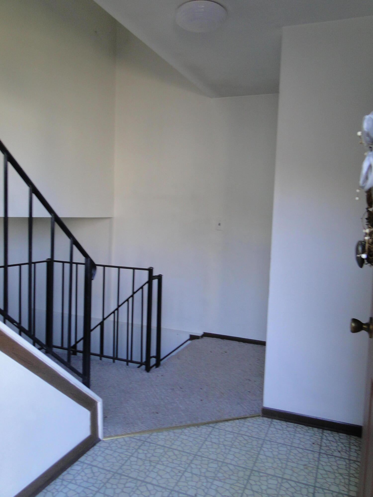 42673 Barchester Road Canton, MI 48187 - Photo 3 of 38 DSC02548