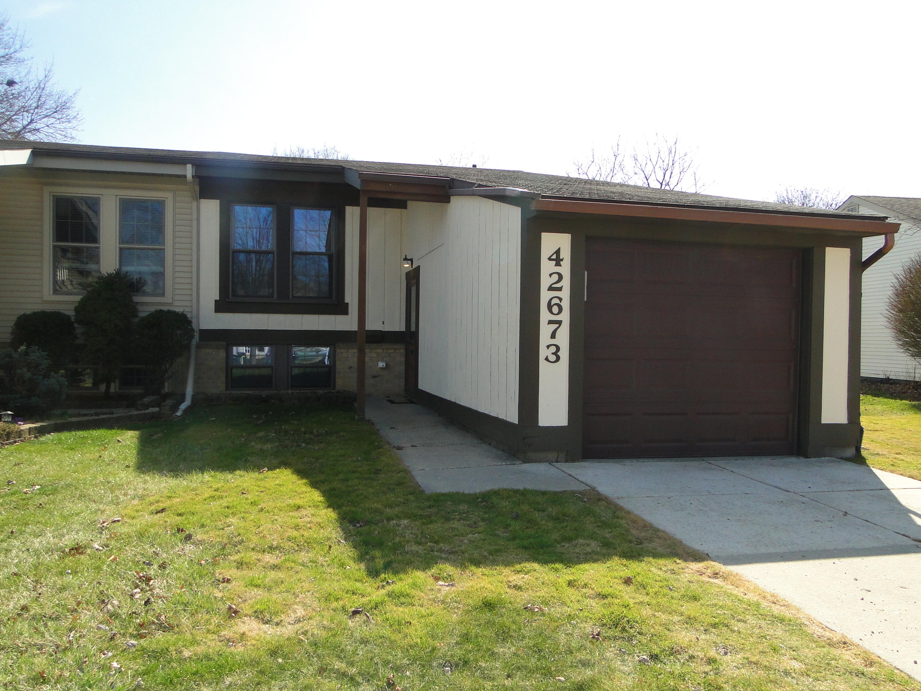 42673 Barchester Road Canton, MI 48187 - Photo 38 of 38 DSC02583