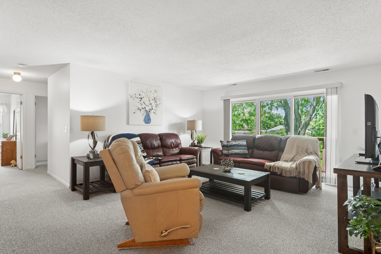 763 White Pine Road, Unit 5A2 Buffalo Grove, IL 60089 - Photo 4 of 20