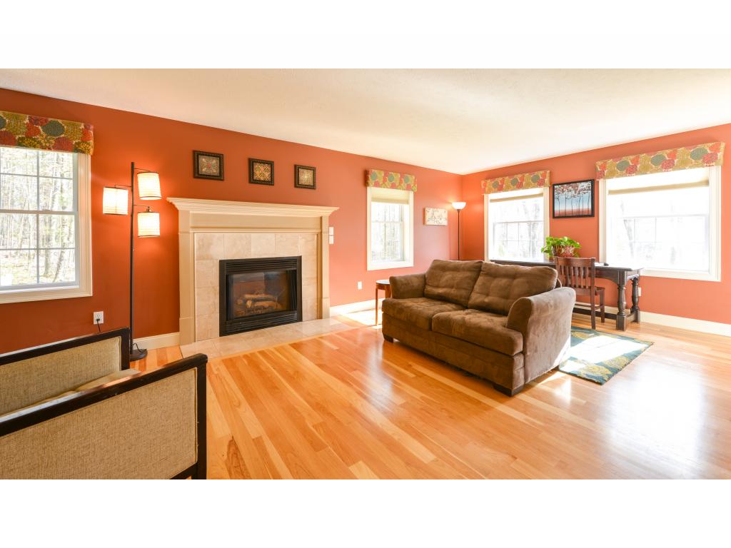 34 Tenney Road Goffstown, NH 03045 - Photo 5 of 26