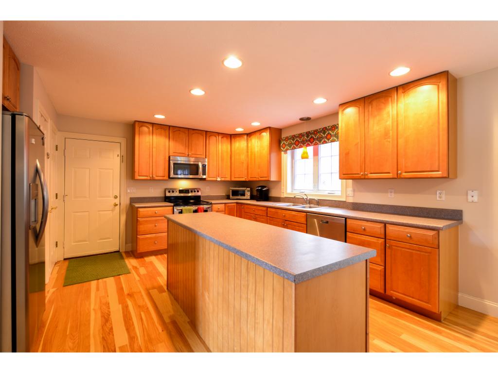 34 Tenney Road Goffstown, NH 03045 - Photo 10 of 26