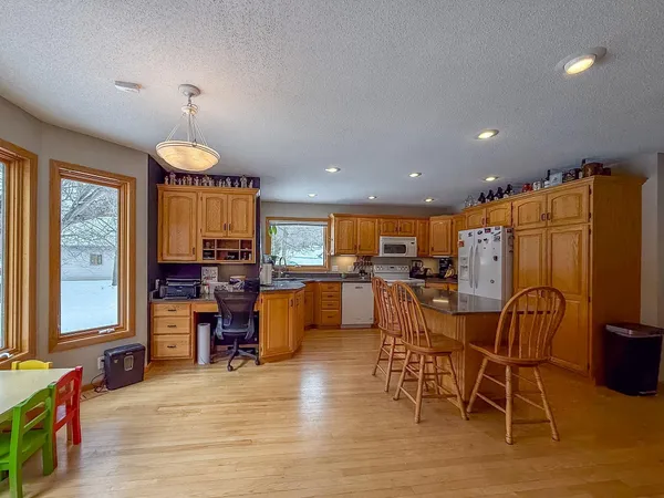 $579,000 | 7901 White Oak Street Northeast, Bemidji, MN 56601