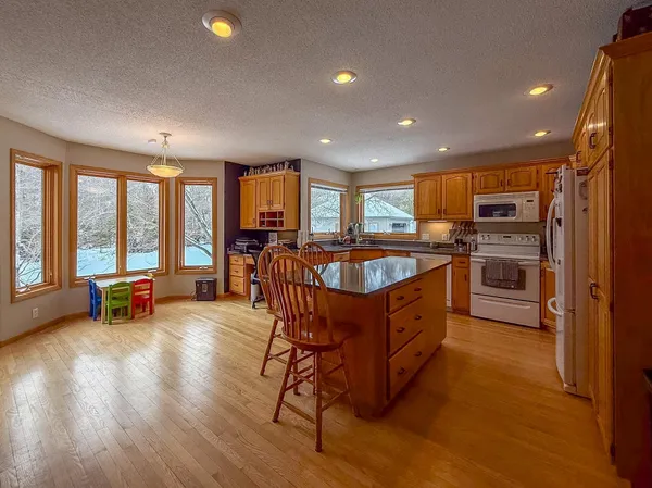 $579,000 | 7901 White Oak Street Northeast, Bemidji, MN 56601