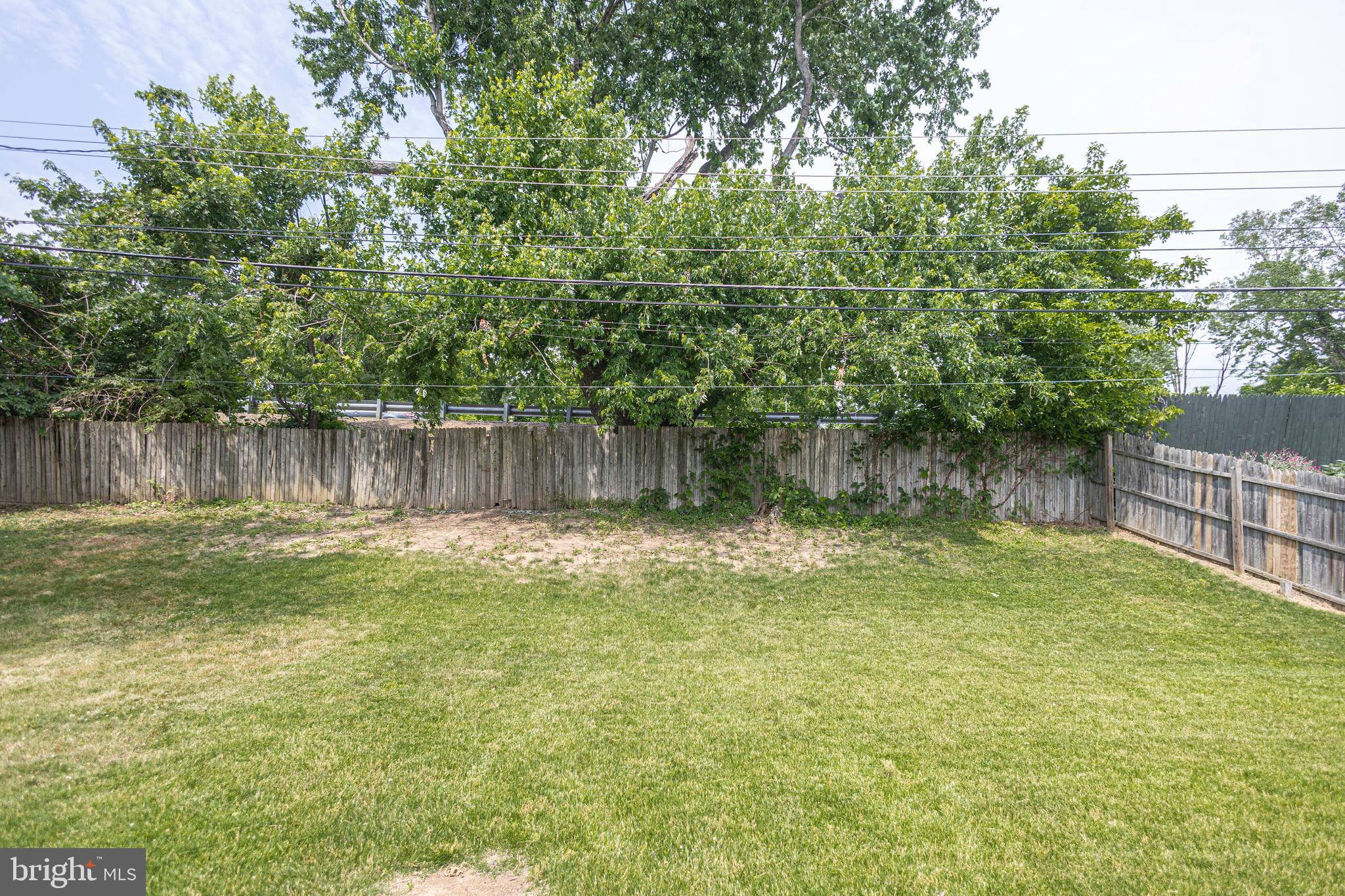 11 High Road Levittown, PA 19056 - Photo 36 of 40