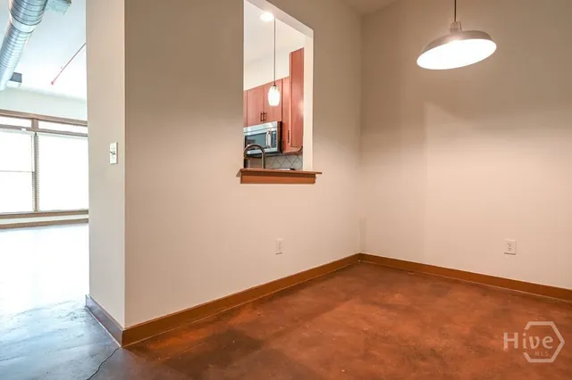 $1,350 | 250 Martha Drive, Unit 106, Athens, GA 30606