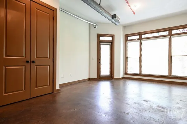 $1,350 | 250 Martha Drive, Unit 106, Athens, GA 30606