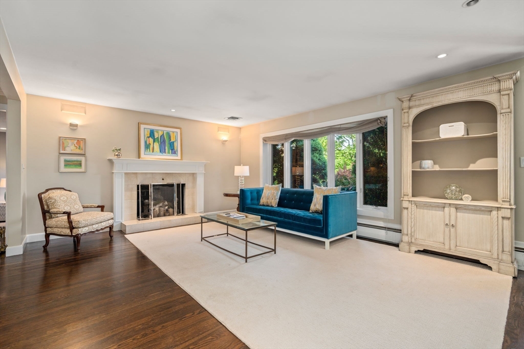 120 Cynthia Road Newton, MA 02459 - Photo 6 of 30