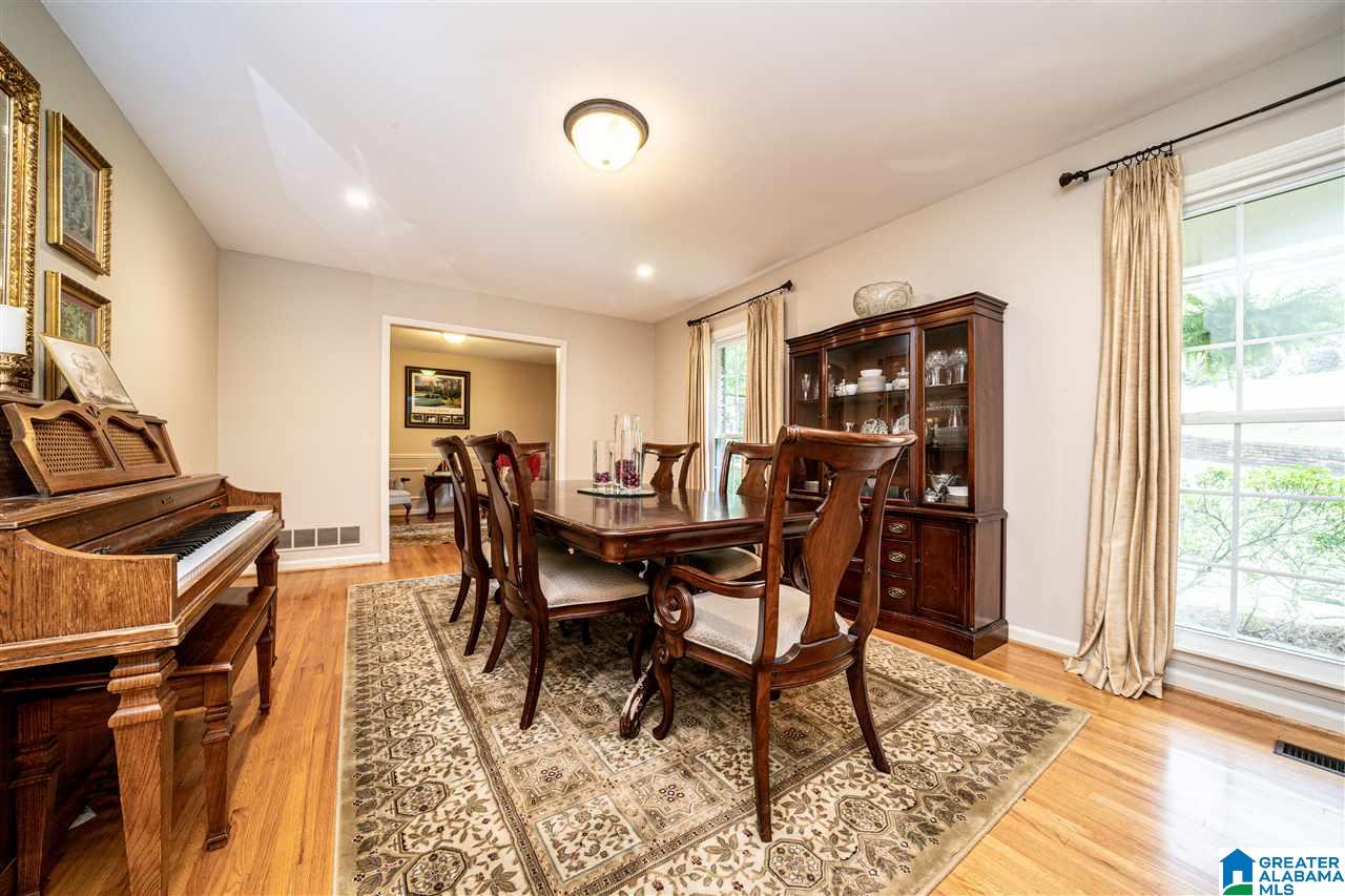 3733 Crestbrook Road Birmingham, AL 35223 - Photo 3 of 30