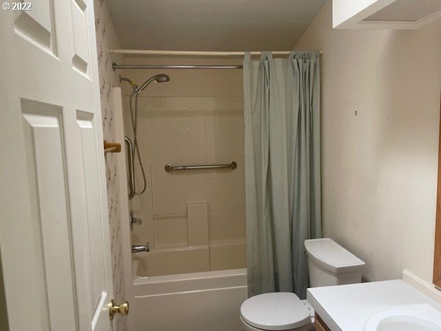 4790 Rhododendron Loop Florence, OR 97439 - Photo 8 of 19 Gallery Image 8
