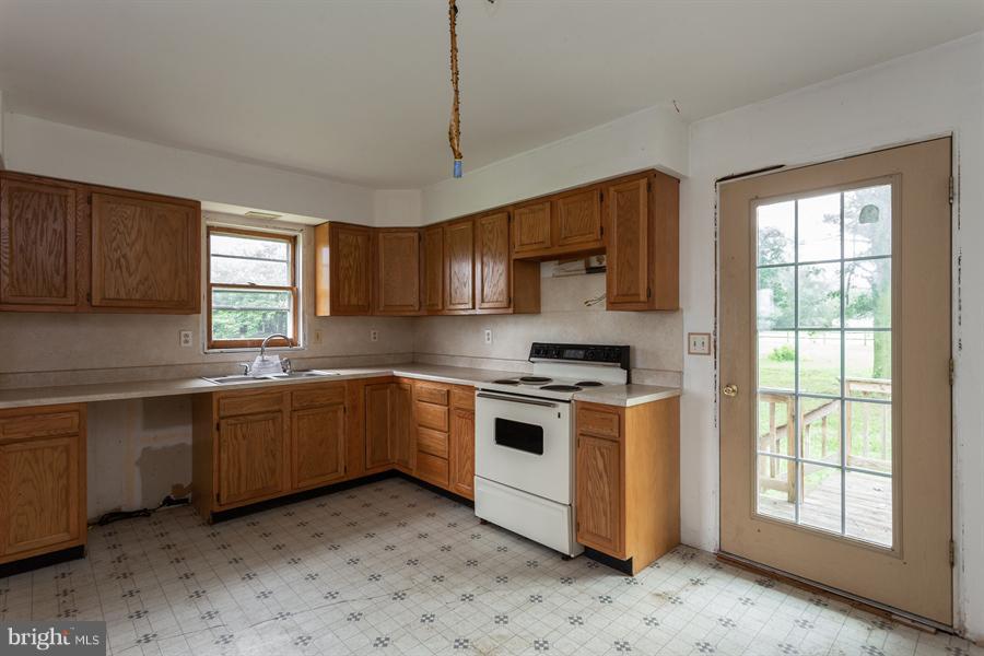 121 Legion Road Millington, MD 21651 - Photo 6 of 14 Kitchen
