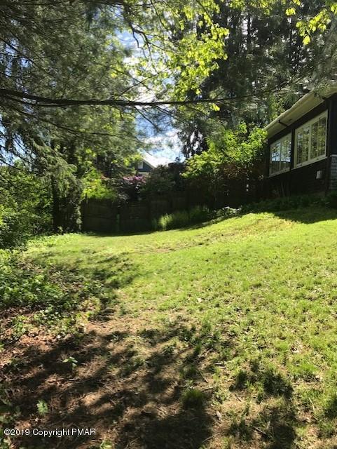 177 Oak Street Trucksville, PA 18708 - Photo 44 of 45 side yard
