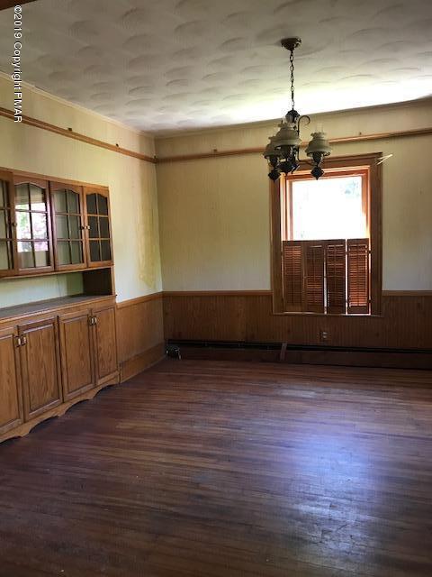 177 Oak Street Trucksville, PA 18708 - Photo 7 of 45 dining room
