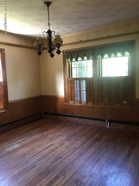 177 Oak Street Trucksville, PA 18708 - Photo 8 of 45 dining room2