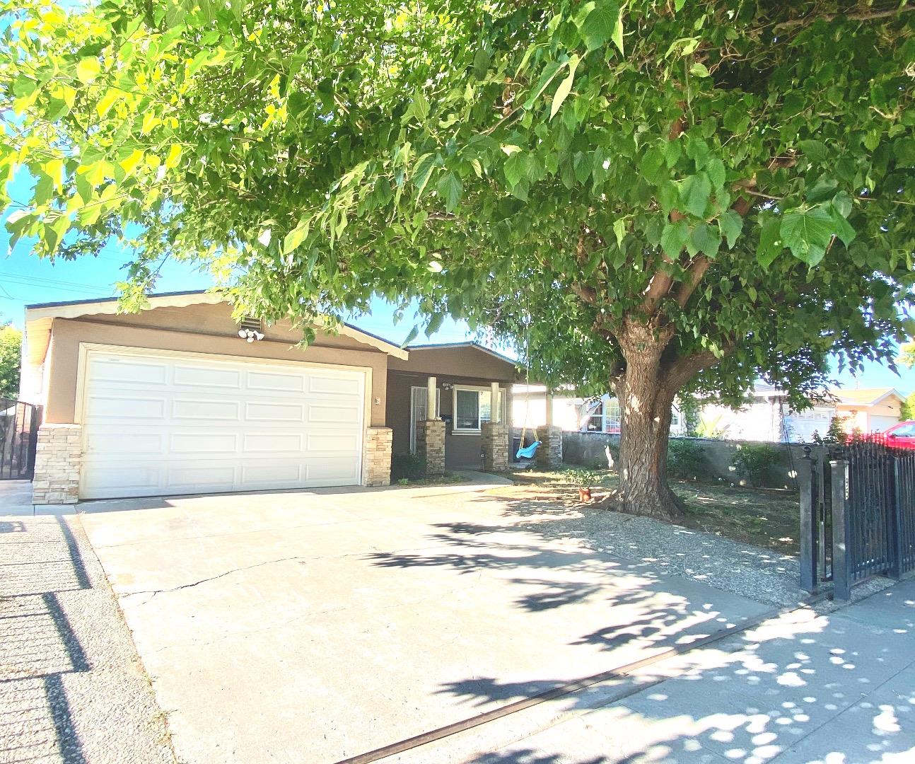 195 Senter Road San Jose, CA 95111 - Photo 1 of 16 Gallery Image 1
