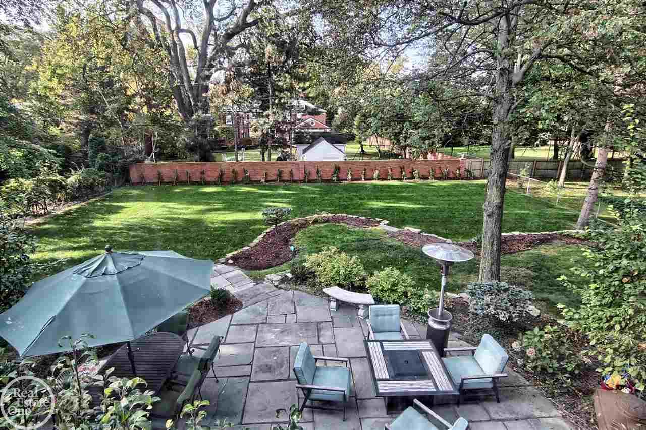85 Stephens Road Grosse Pointe, MI 48236 - Photo 32 of 33