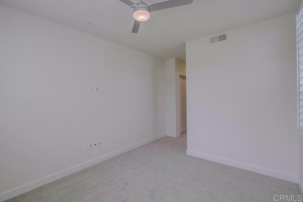 2333 Ocean Street Carlsbad, CA 92008 - Photo 33 of 67 a view of small space