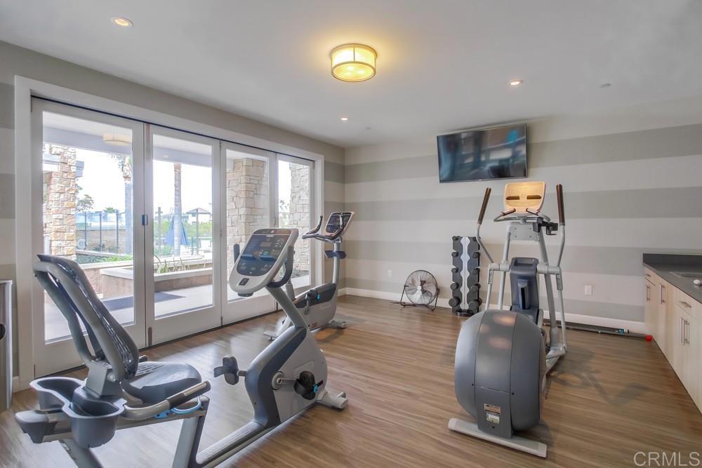 2333 Ocean Street Carlsbad, CA 92008 - Photo 60 of 67 a view of a room with gym equipment