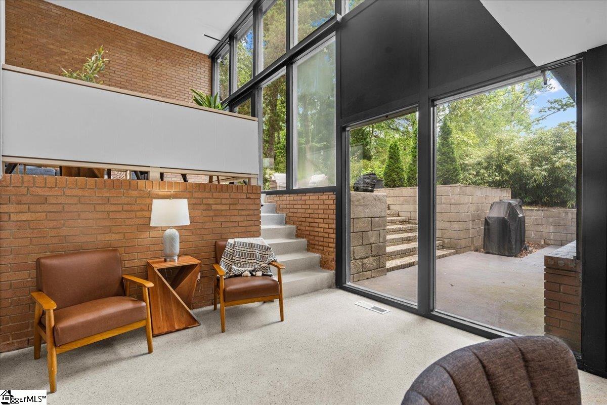 305 Botany Road Greenville, SC 29615 - Photo 8 of 32