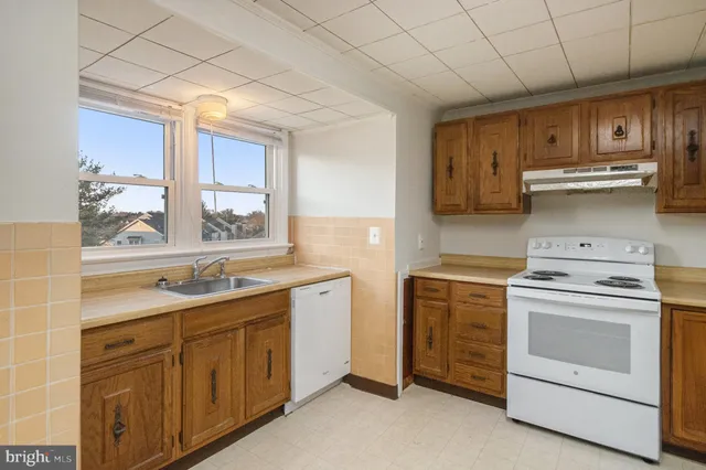 $1,600 | 3868 Germantown Pike, Unit 7, Collegeville, PA 19426