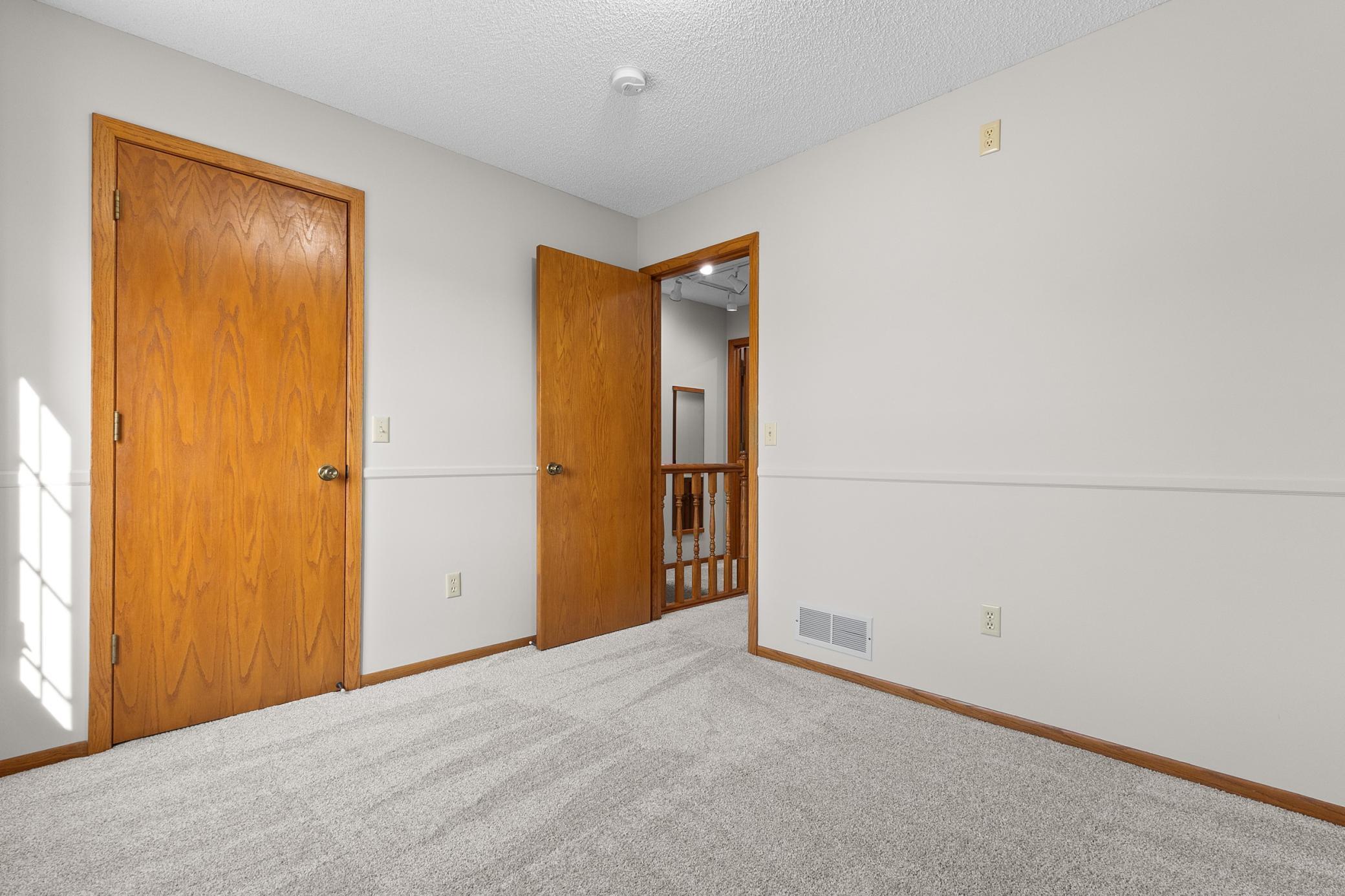 1845 77th Street West Inver Grove Heights, MN 55077 - Photo 14 of 39