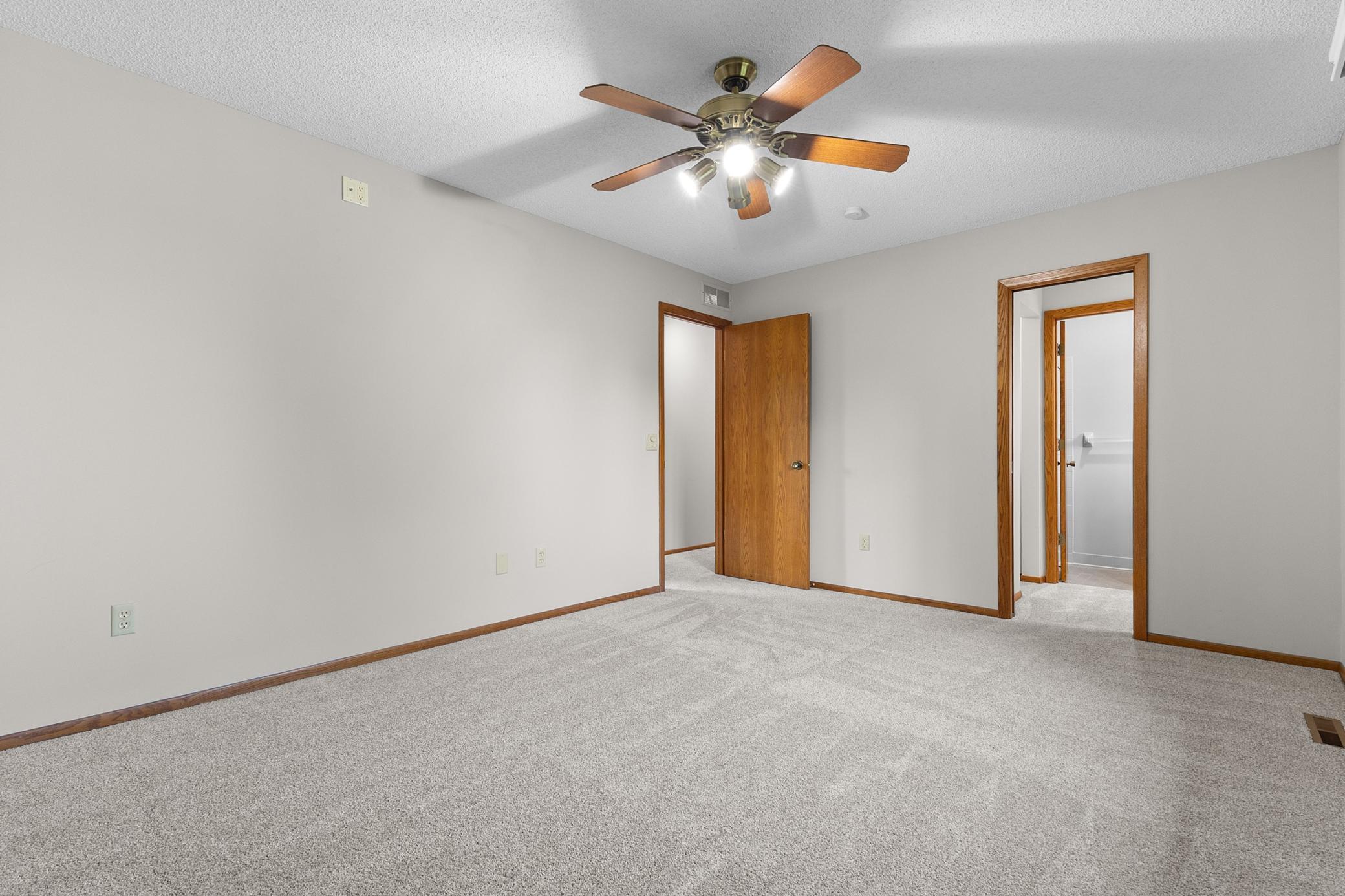 1845 77th Street West Inver Grove Heights, MN 55077 - Photo 15 of 33