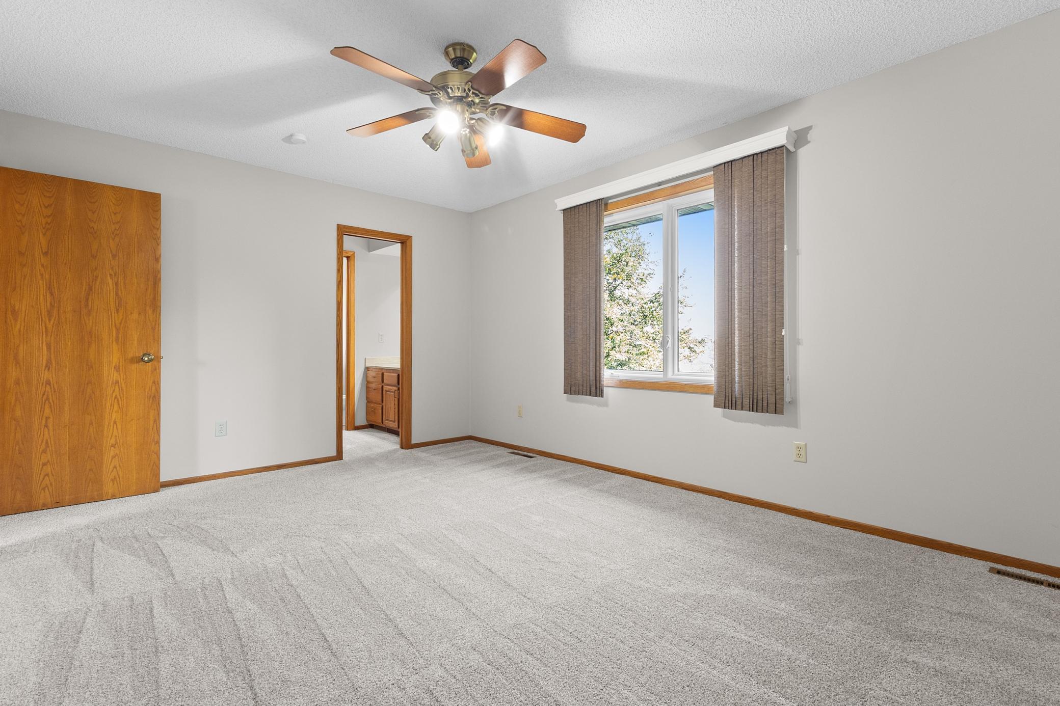 1845 77th Street West Inver Grove Heights, MN 55077 - Photo 16 of 33