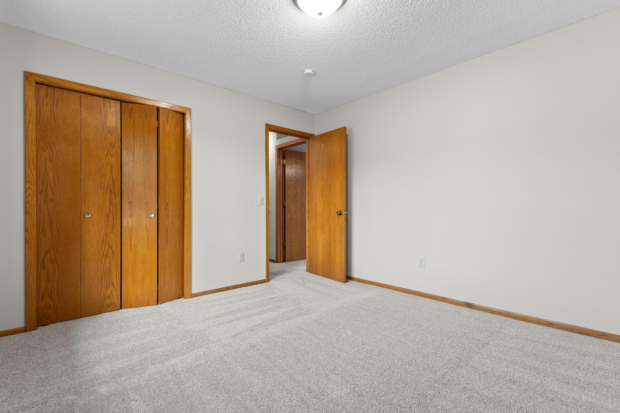 1845 77th Street West Inver Grove Heights, MN 55077 - Photo 19 of 33