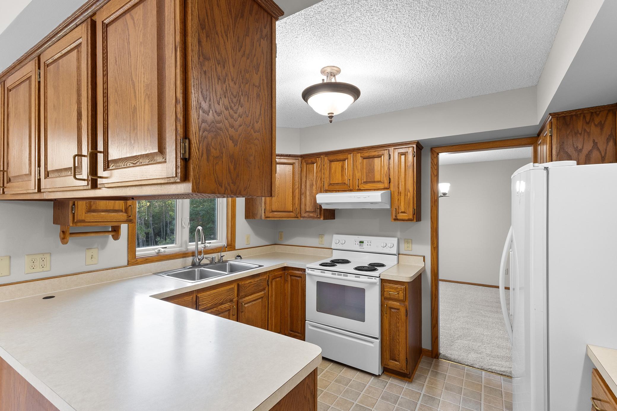 1845 77th Street West Inver Grove Heights, MN 55077 - Photo 4 of 33