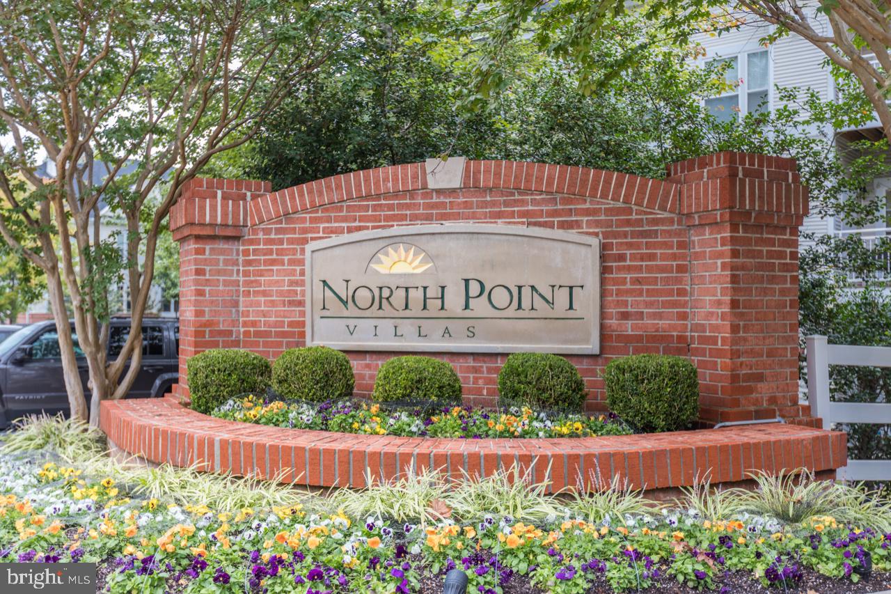 1515 North Point Drive, Unit 303 Reston, VA 20194 - Photo 2 of 26 Popular North Reston Area