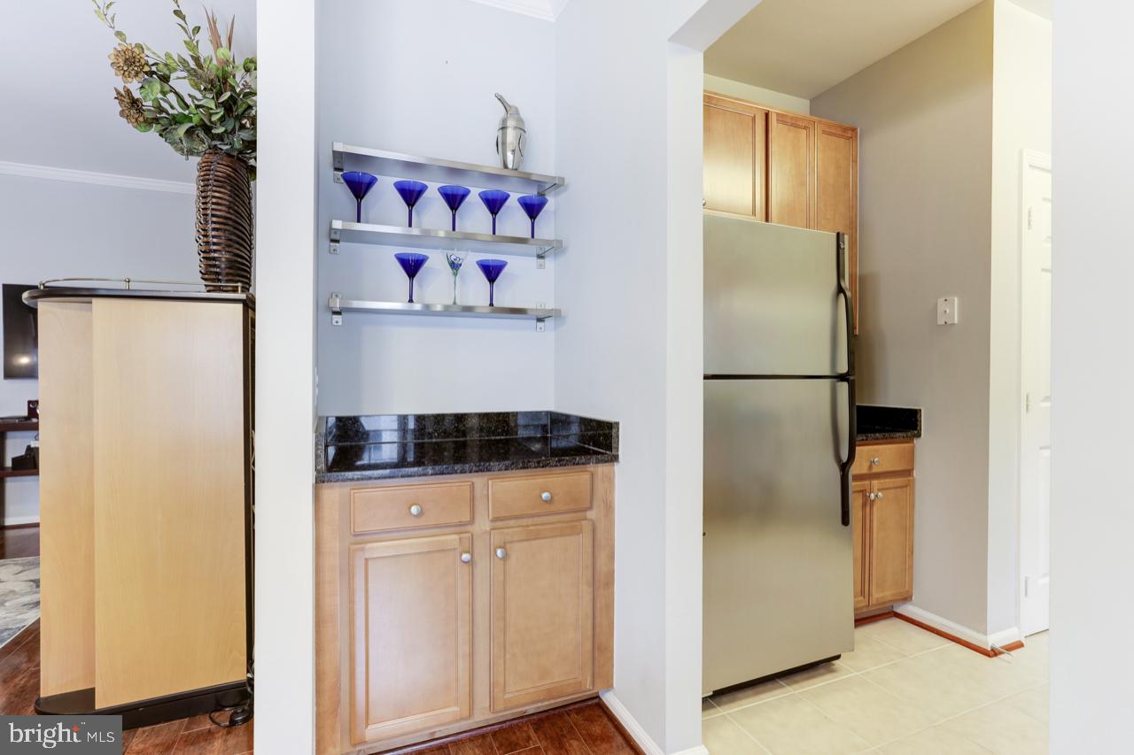 1515 North Point Drive, Unit 303 Reston, VA 20194 - Photo 14 of 26 Kitchen - Storage Nooks