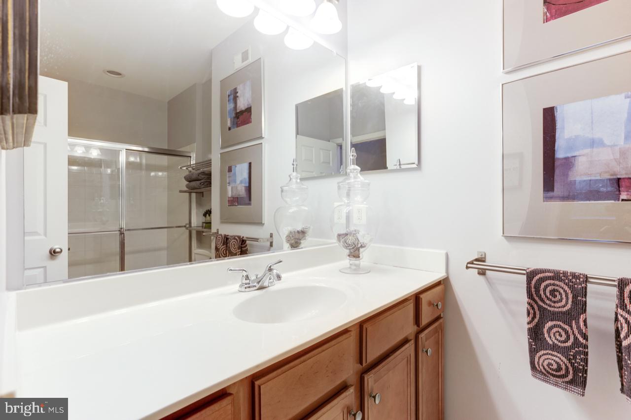 1515 North Point Drive, Unit 303 Reston, VA 20194 - Photo 21 of 26 Bath for Bedroom #1