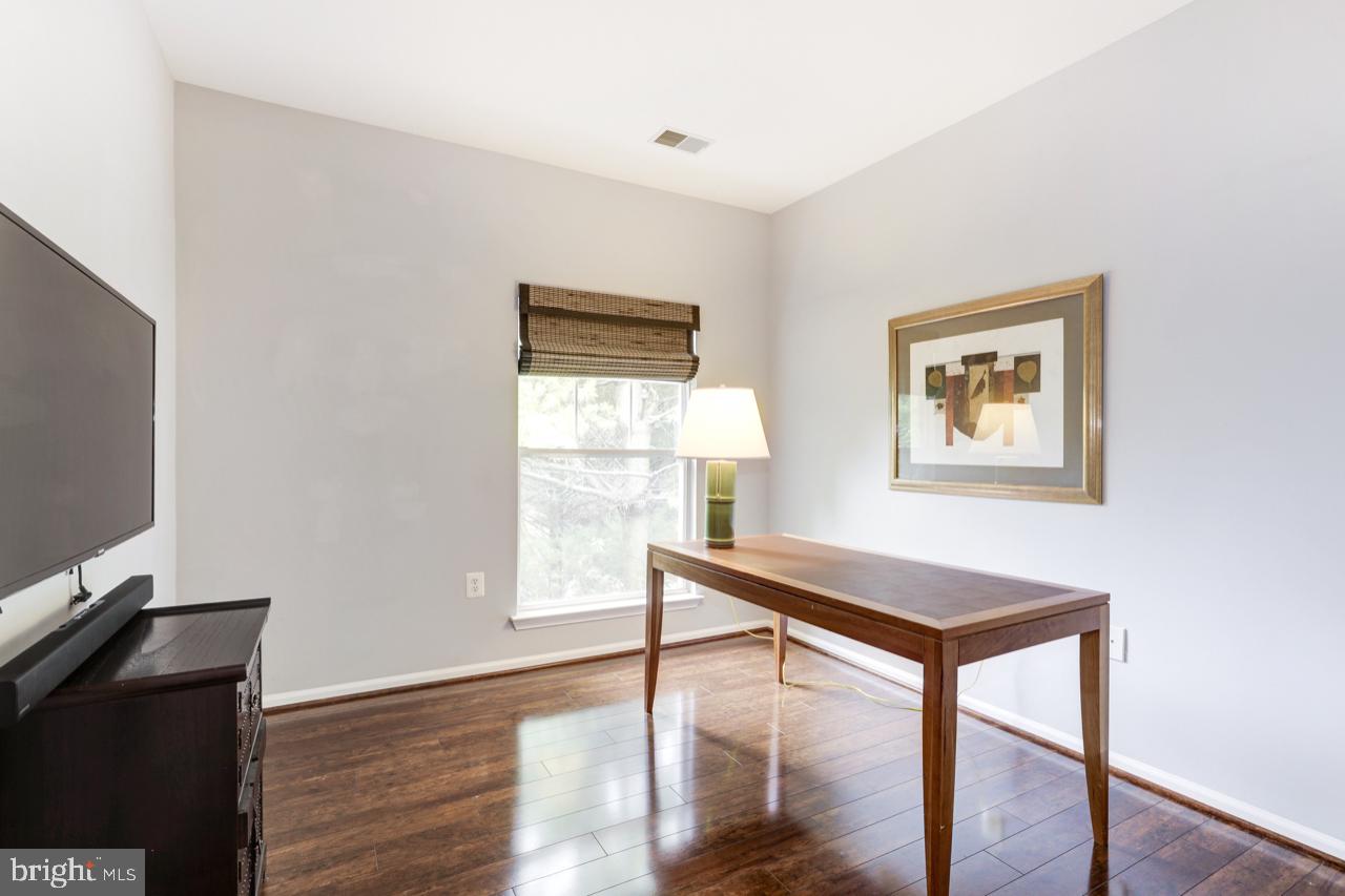 1515 North Point Drive, Unit 303 Reston, VA 20194 - Photo 23 of 26 Bedroom #3