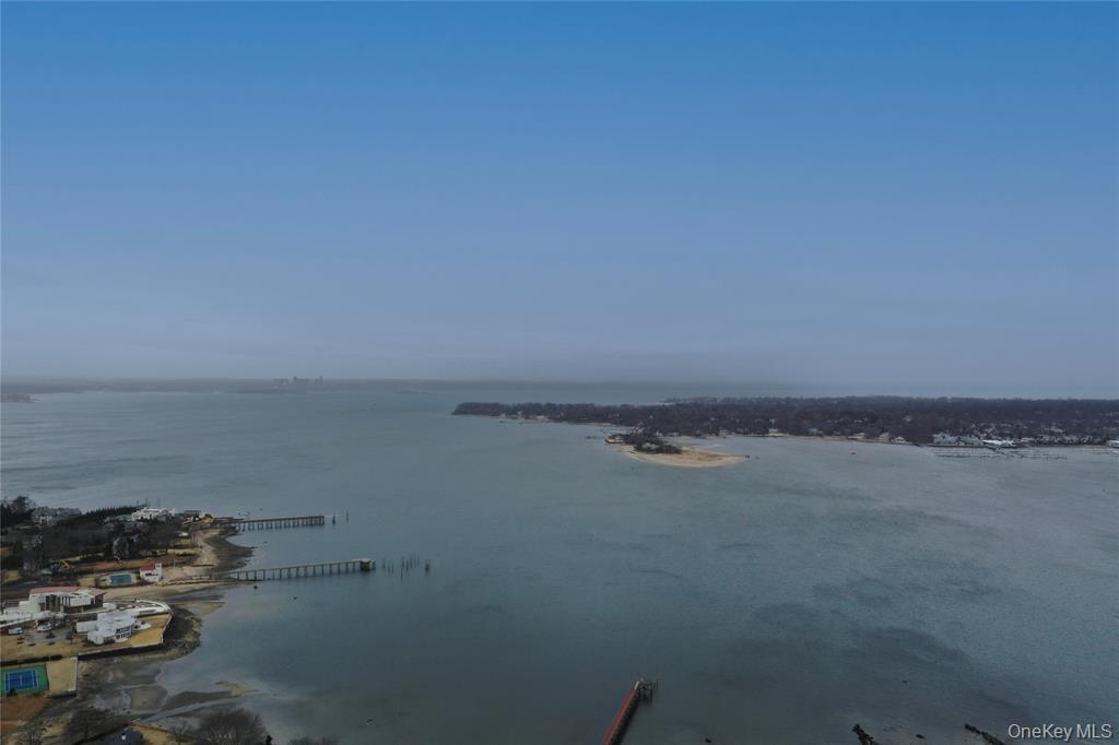 31 Harbour Road Great Neck, NY 11024 - Photo 11 of 12 a view of room and ocean