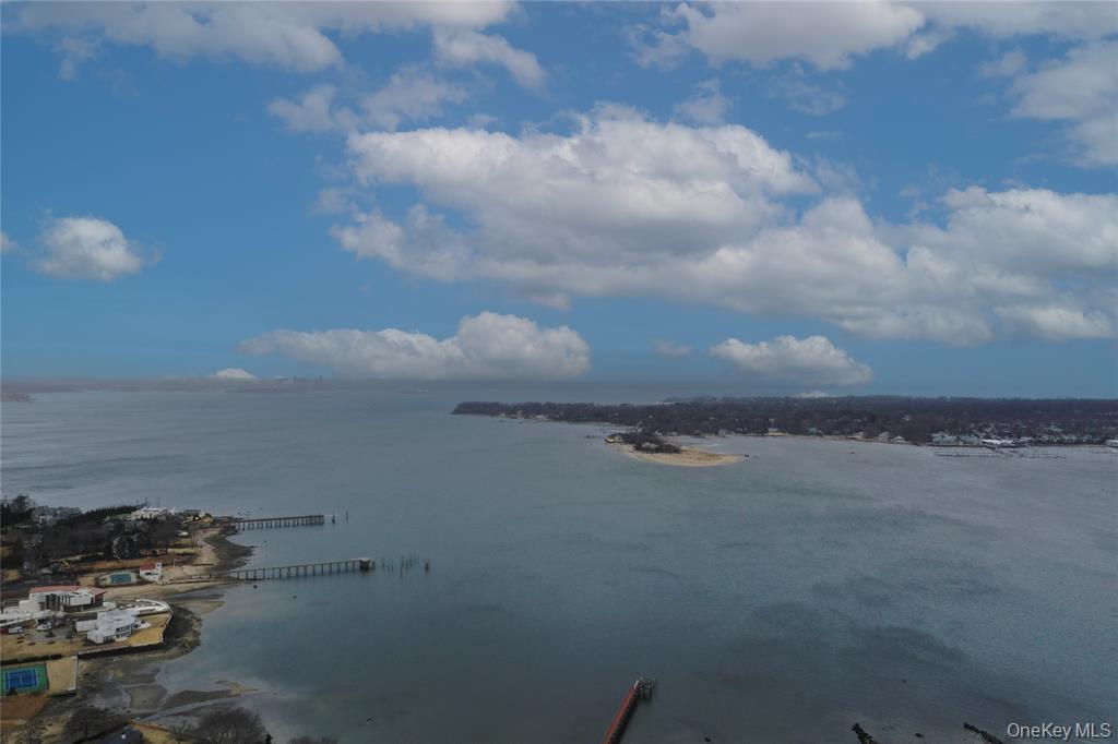 31 Harbour Road Great Neck, NY 11024 - Photo 2 of 12 a view of ocean and city
