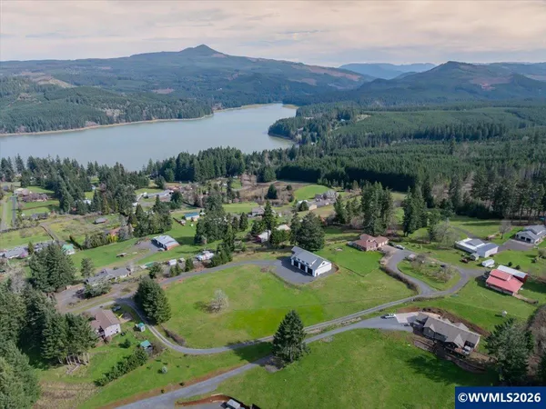 $675,000 | 27579 Riggs Hill Road, Foster, OR 97345