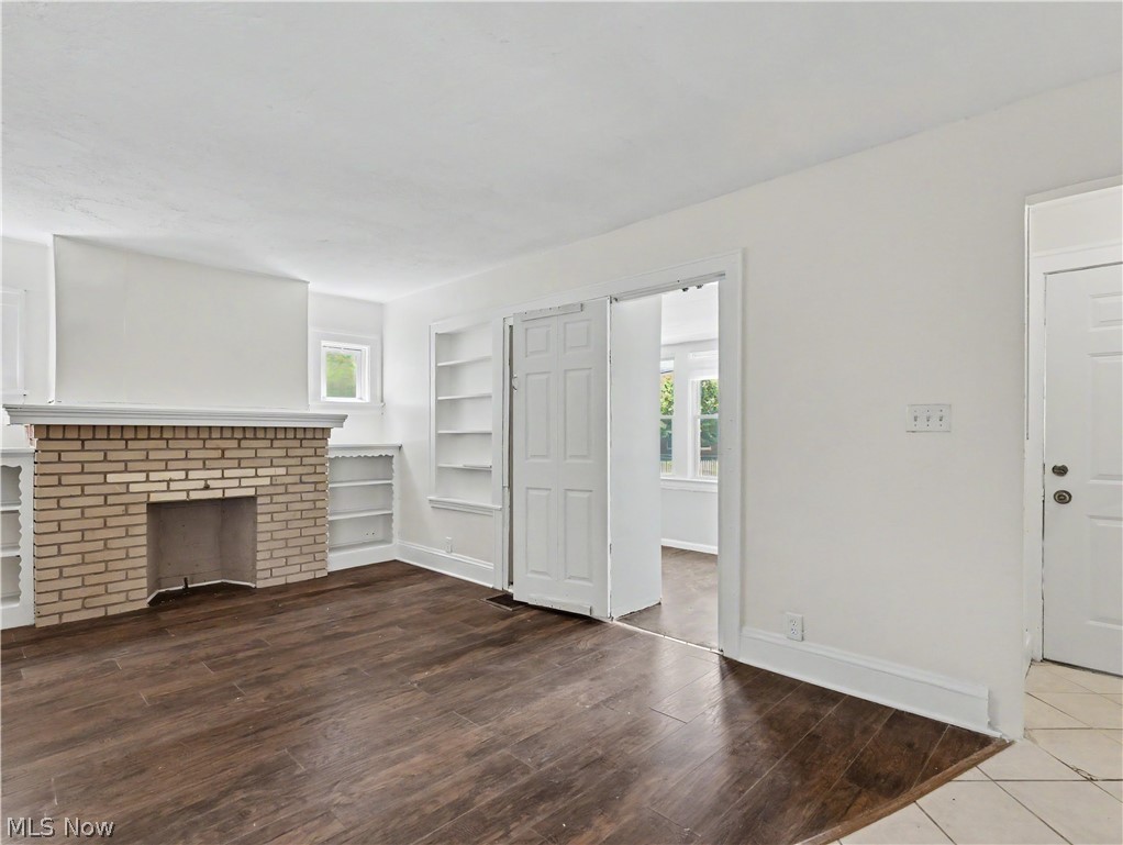1367 Clearaire Road Cleveland, OH 44110 - Photo 5 of 25