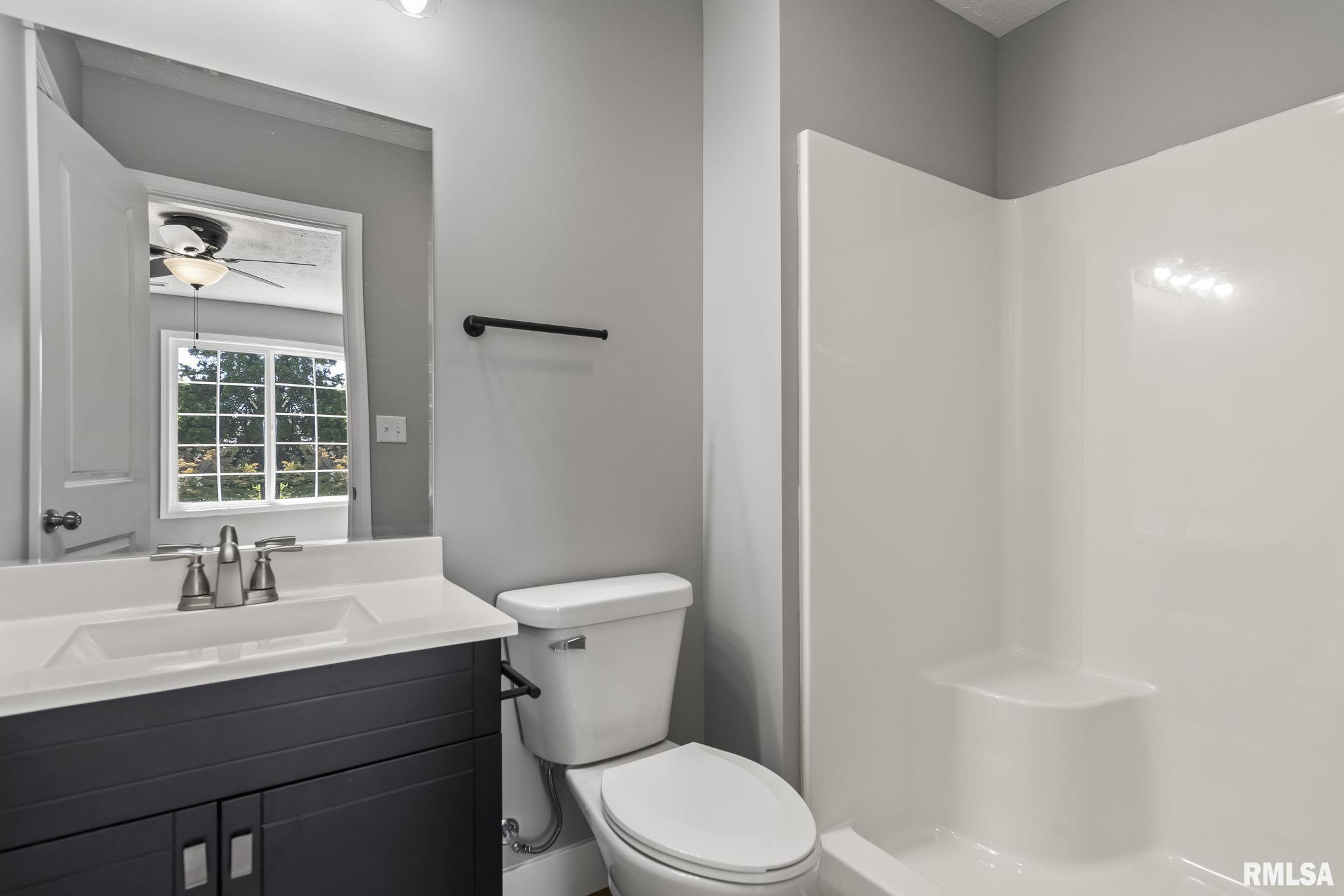 397 West Main Street Williamsville, IL 62693 - Photo 19 of 33