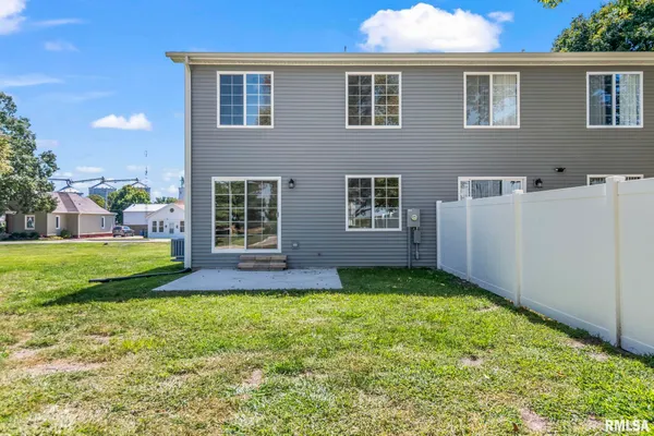 $234,900 | 397 West Main Street, Williamsville, IL 62693