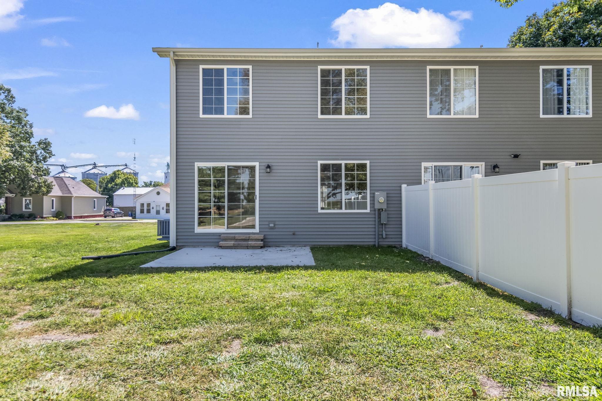 397 West Main Street Williamsville, IL 62693 - Photo 30 of 33