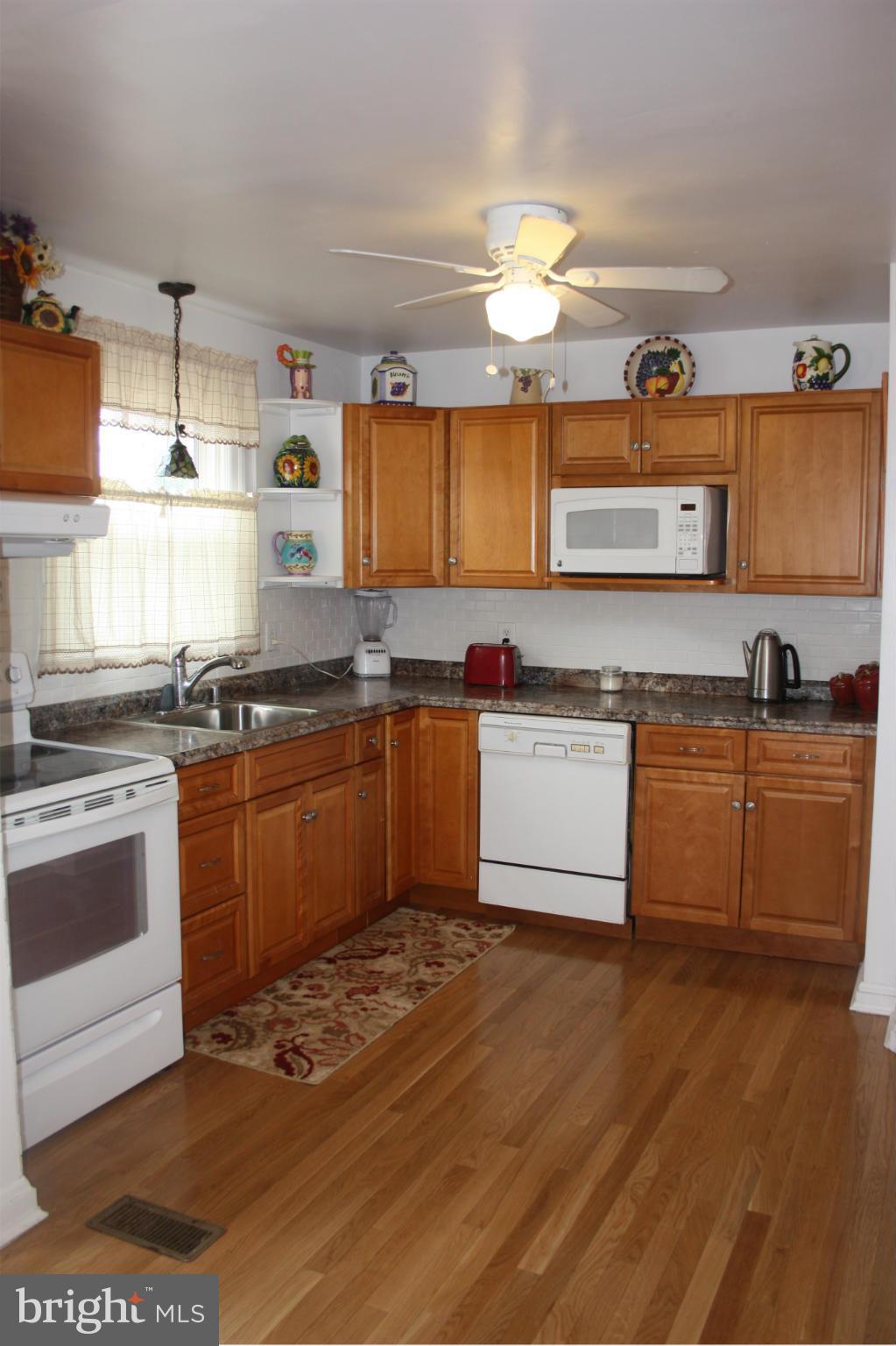 1563 Bollinger Road Westminster, MD 21157 - Photo 11 of 24 MODERN CABINETS WITH BEAUTIFUL COUNTERTOPS